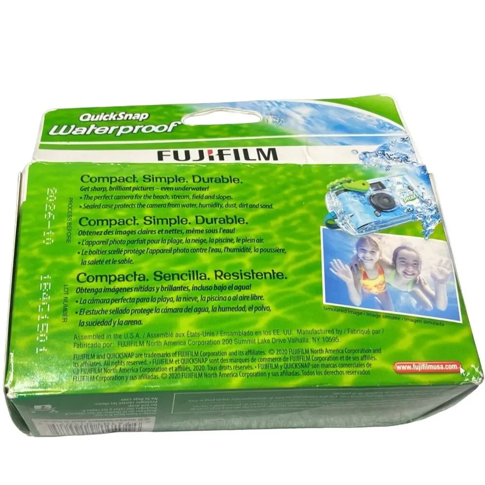 Fujifilm QuickSnap Waterproof 800 35mm Disposable Camera 27 Exposures - OCT 2026